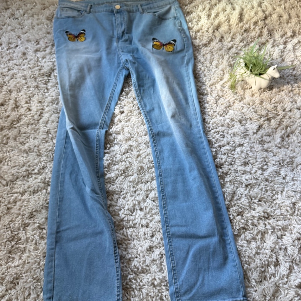 Stylish Zara Denim vintage hippie chick festival Jeans with Butterfly Embroidery - Picture 3 of 5